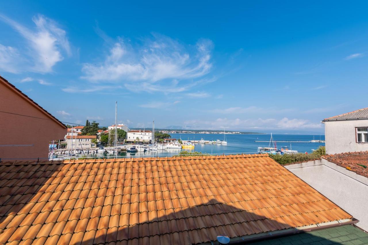 Apartment DK Malinska Buitenkant foto