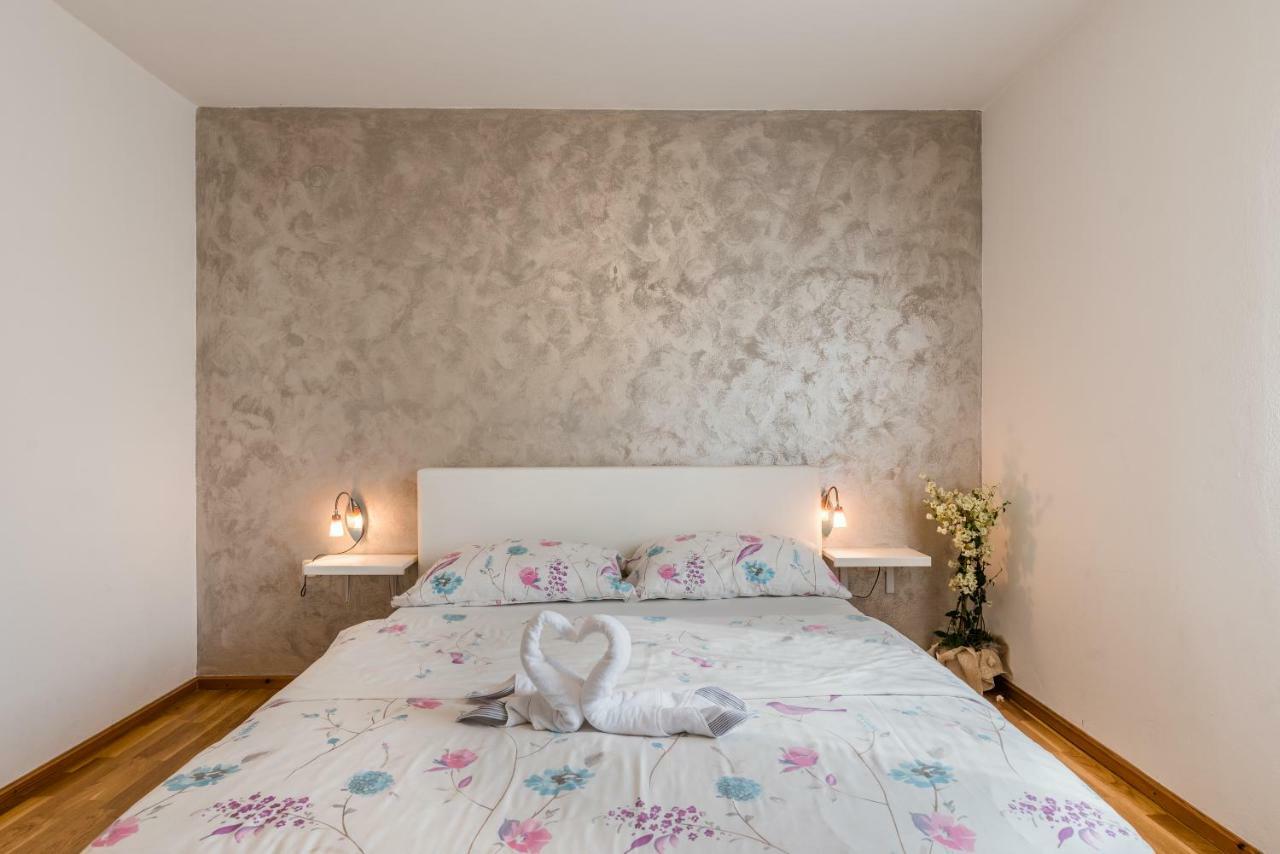 Apartment DK Malinska Buitenkant foto
