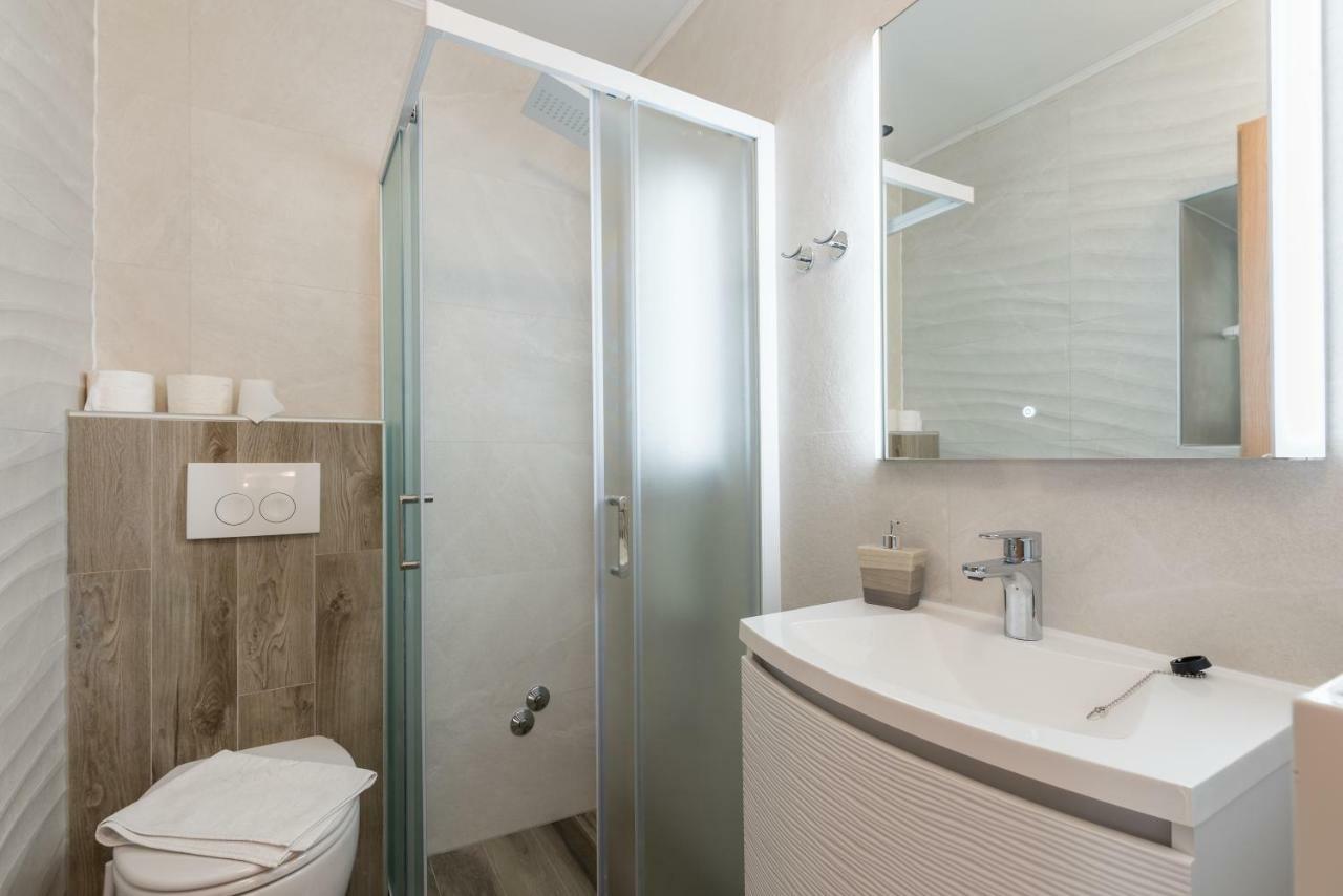 Apartment DK Malinska Buitenkant foto